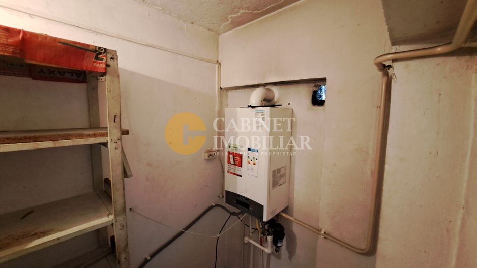 100 mp Ultra-Central: Apartament 4 Camere pe Bd. Independenței (Fără Risc) - Poză 16