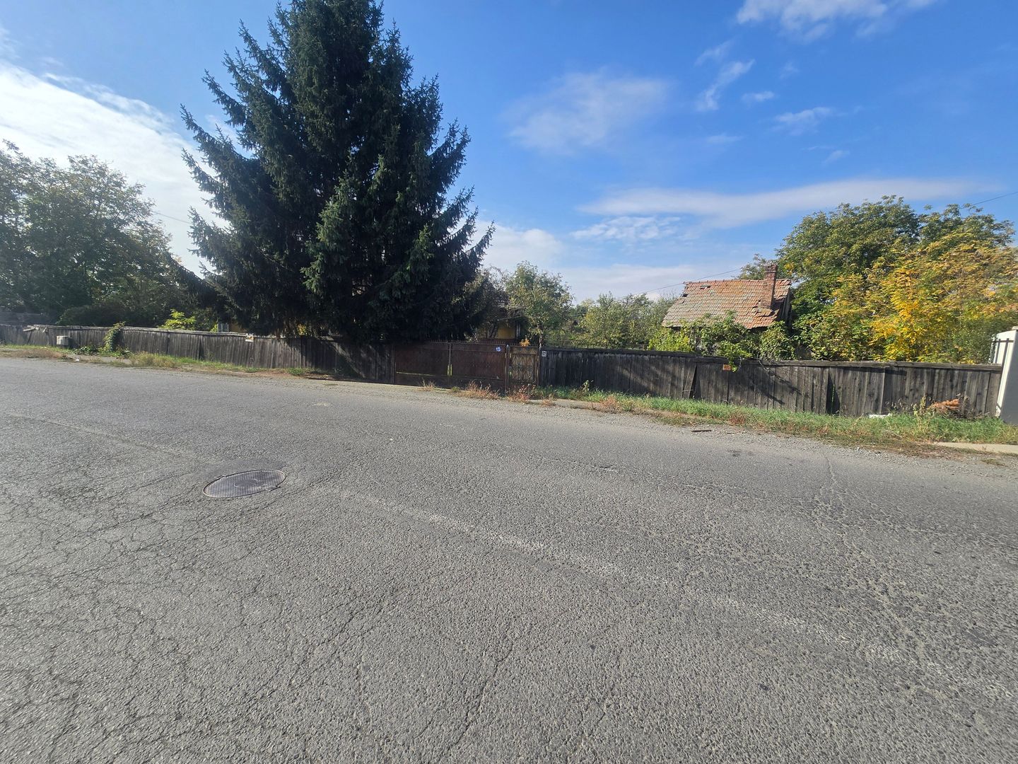 Teren intravilan 15.000 mp+casa 150mpTargu Mures,45 euro mp. - Poză 1