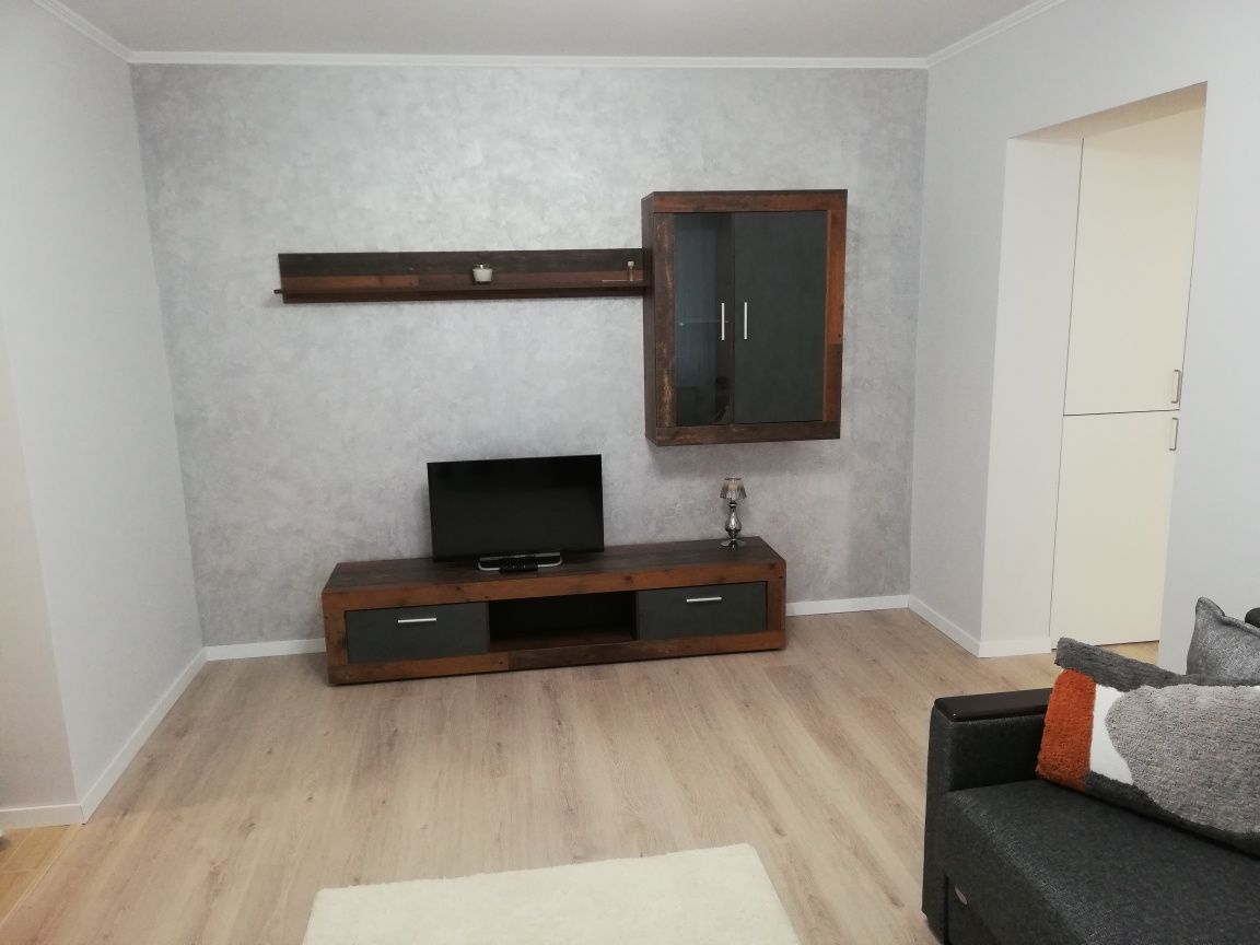 Apartament 2 camere renovat complet – Tomis 1, lângă Spitalul Județean - Poză 1