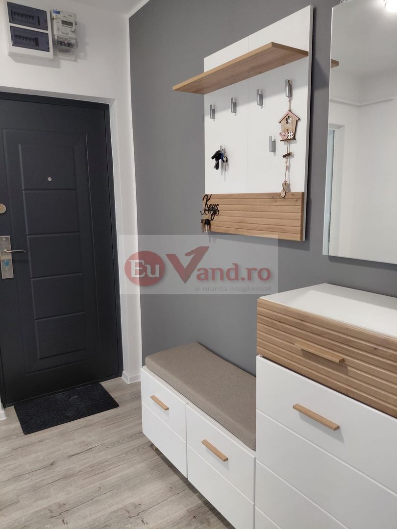 Vanzare - apartament cu 3 camere, Micro 16, renovat, mobilat nou - Poză 12
