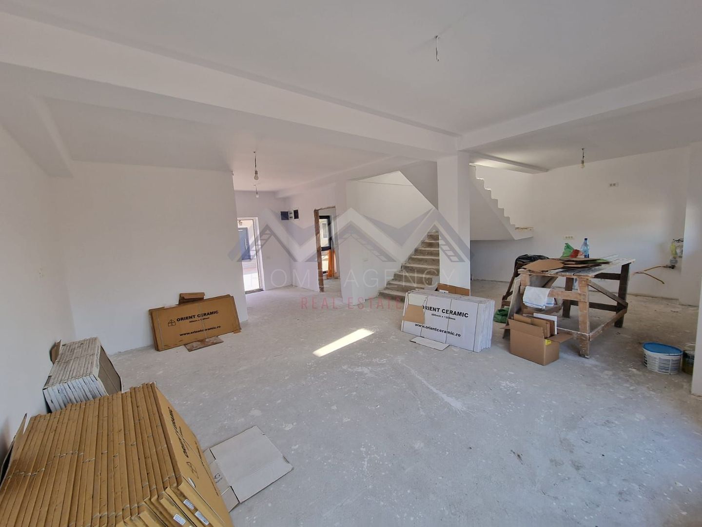 Casă spațioasă de vânzare în Otopeni – confort modern și finisaje premium - Poză 7