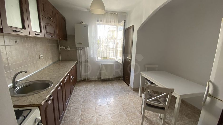 Închiriere apartament cu 2 camere - Poză 1