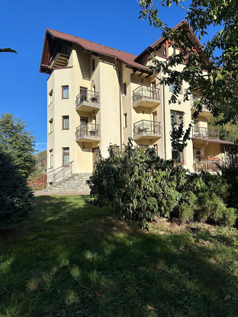 IMOBIL DE ÎNCHIRIAT, TEREN 2.000 MP, 17 CAMERE, MOIECIU DE JOS - Poză 20