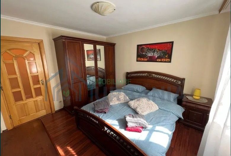 # Inchiriez apartament 3 camere Podu Ros-Palas-Universitatea Tehnica - Poză 2