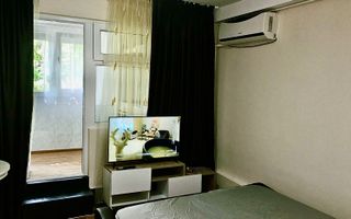 Garsonieră de închiriat – Micro 40, etaj 2, 20 mp + balcon – 1.100 lei - Poză 2