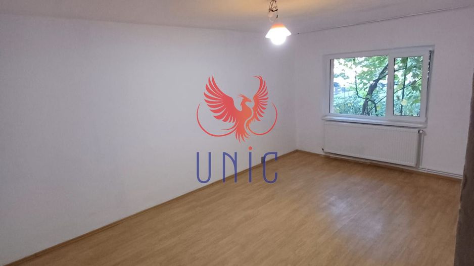 Apartament 3 camere, Rovine zona postei, Et P/4 - Poză 1