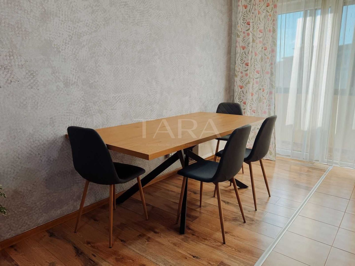 Apartament modern cu 2 camere și birou, mobilat, zona Florilor. - Poză 1