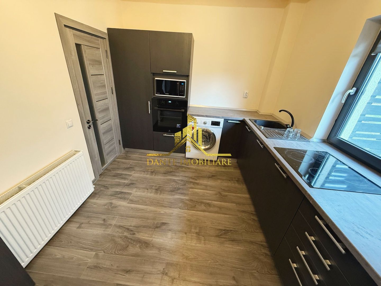 Duplex, 5 camere ultrafinisat, spatios, luminos ,parcare, Iris, Auchan - Poză 12
