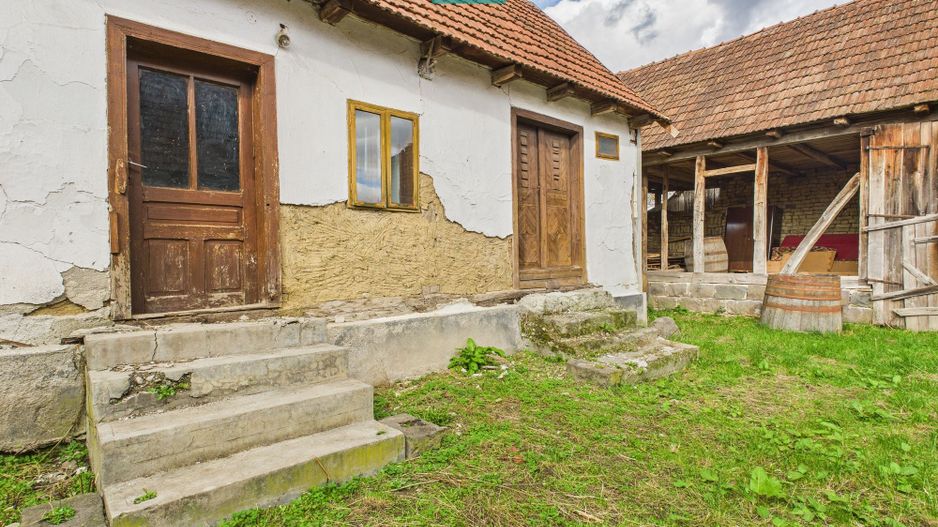 Casă cu 4 camere în Buhani, Dezna - Poză 25