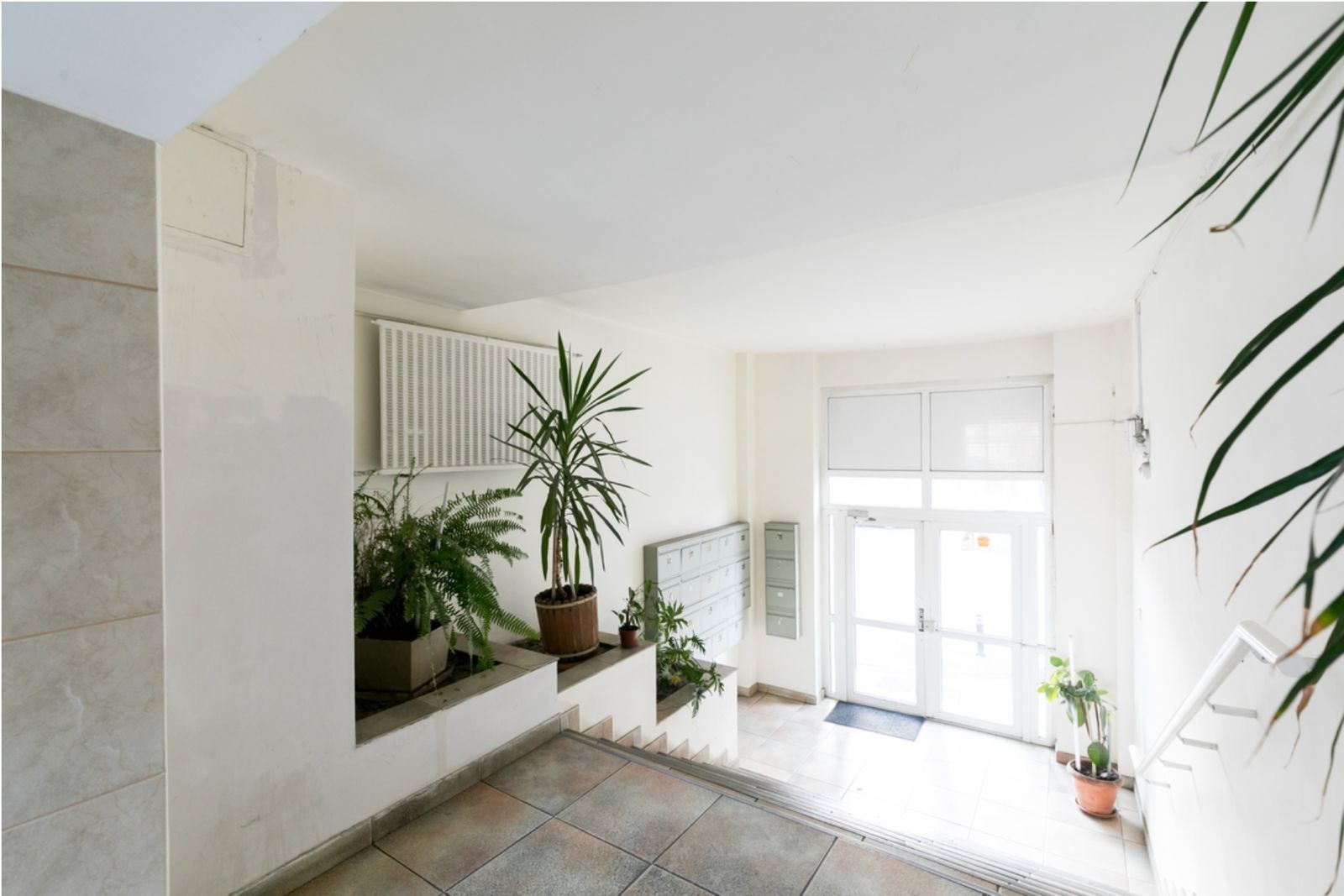 GARSONIERA- MITROPOLIEI, PET-FRIENDLY, LOC DE PARCARE, MOBILAT MODERN - Poză 9
