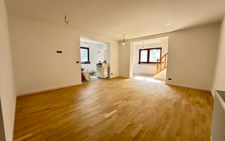 4 camere/ 2 bai / 119 mp/ parcare in curte / zona strazii Bucuresti - Poză 1