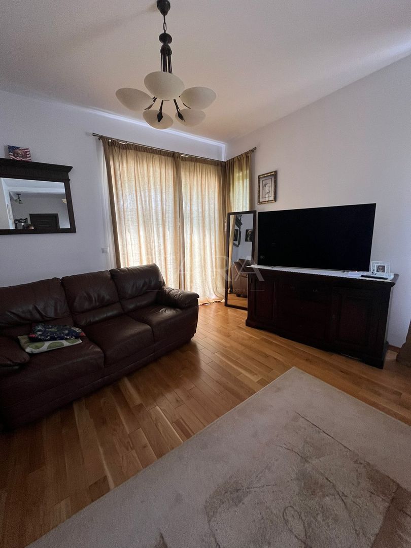 Casă Deosebită în Zona Gruia - Poză 1