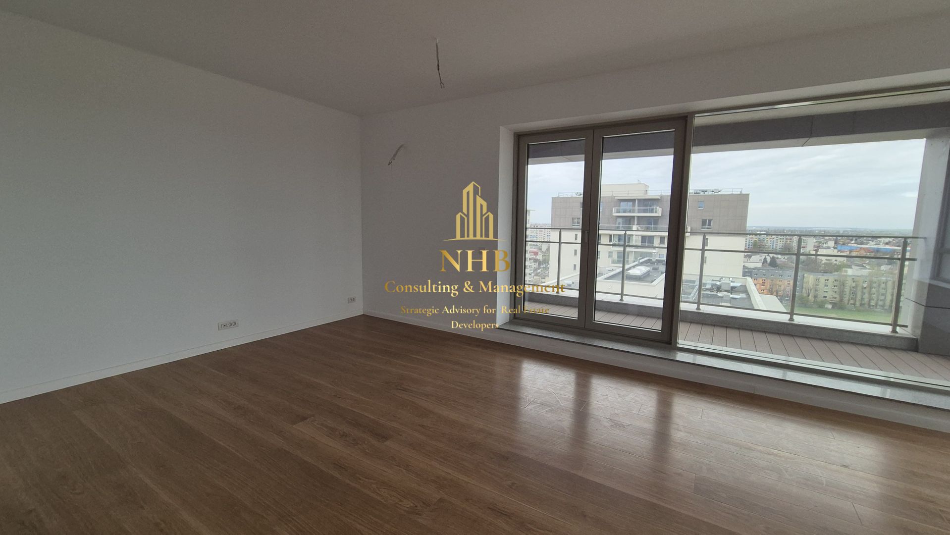 Apartament de 4 camere + curte + loc de parcare - 1 Mai / Domenii - Poză 3