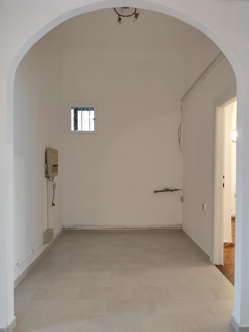 Birou 103 mp, 4 camere, ultracentral, str.I.Vulcan, Oradea, INCHIRIERE - Poză 8
