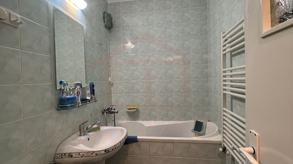 Apartament luminos cu 2 camere, etaj 3/4 – Țiglina 2 - Poză 4