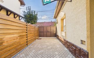 Casă cu 2 apartamente în Grădiște - Poză 6