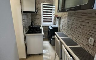 Apartament de 3 camere, 55mp, Zona Strazii Bulevardul 1848 - Poză 9