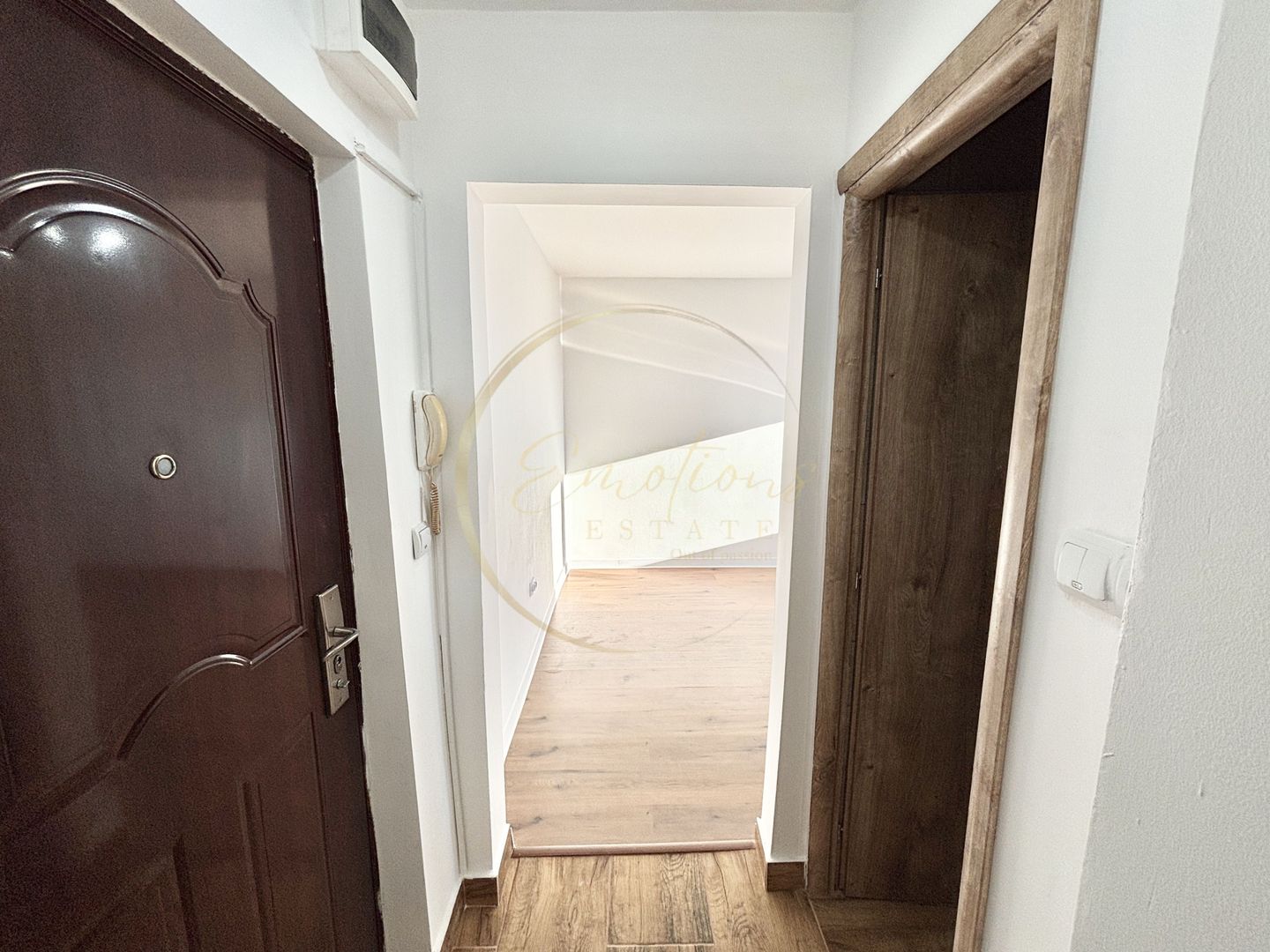 NOU | Apartament 1 camera - Buziasului | RENOVAT COMPLET - Poză 6