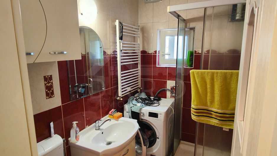 Persoana fizica vand apartament cu 3 camere - Poză 6