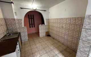 Apartament 2 camere decomandat, etaj 1 – Aleea Dobrogei - Poză 4