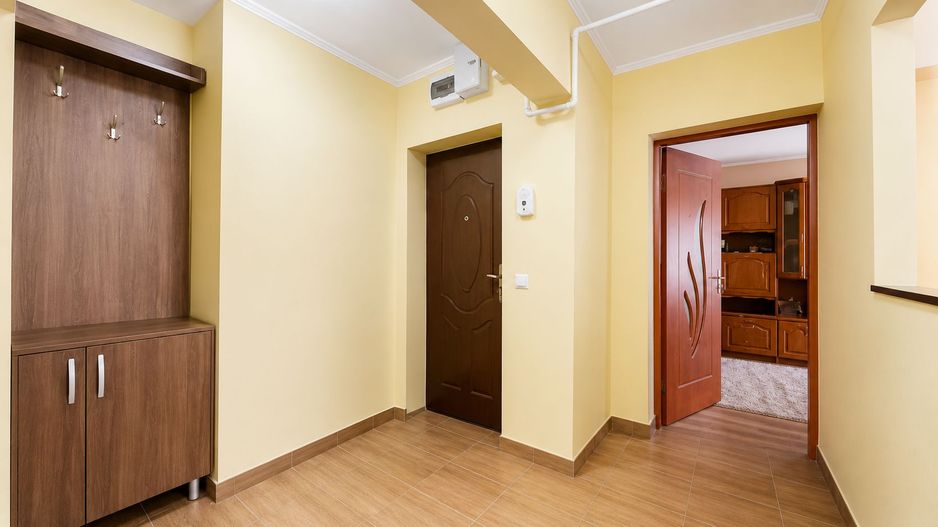 Apartament ultracentral, renovat, Salonta - Poză 5