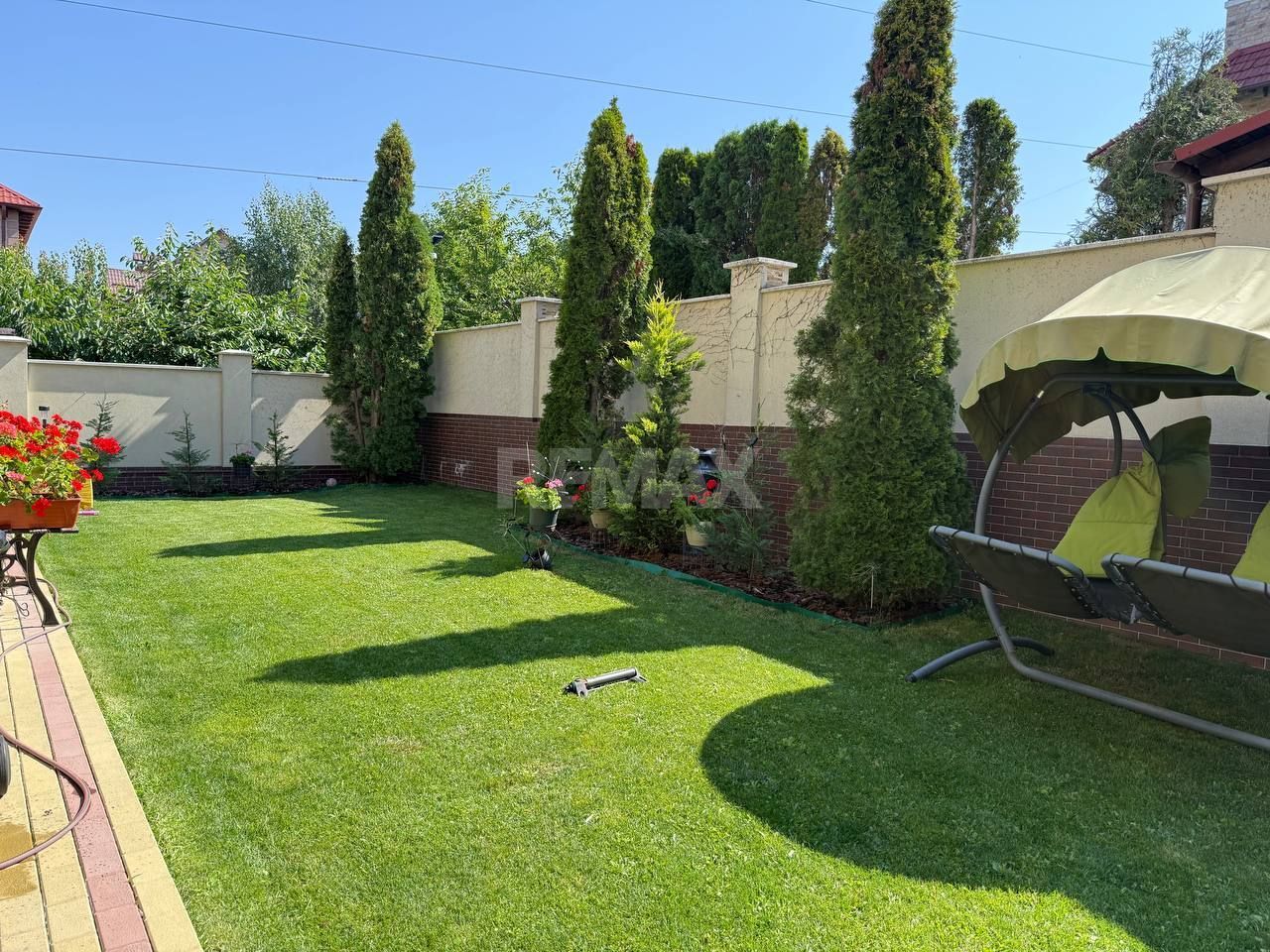 Casă exclusivistă în zonă premium – eleganță, confort și intimitate - Poză 4