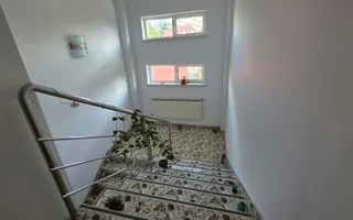 VILĂ SPAȚIOASĂ ÎN TĂTĂRAȘI | 450 MP | CURTE 400 MP - Poză 14