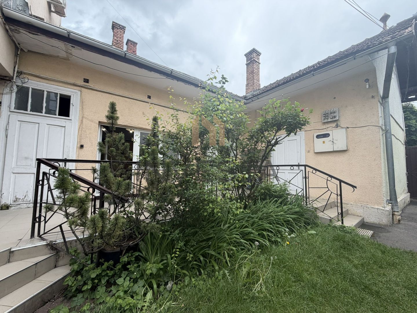 Casa de vanzare in Andrei Muresanu | aproape de Piata Cipariu - Poză 1