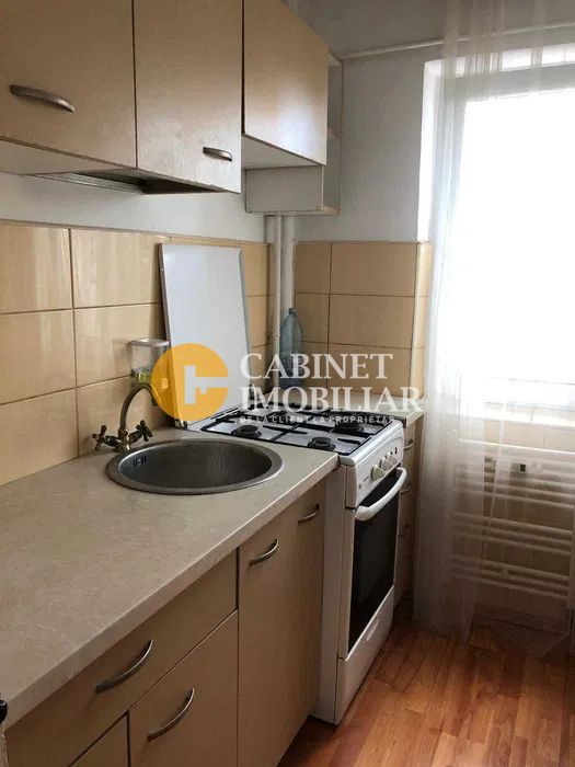 Apartament 3 camere semidecomandat - zona Zimbru - Poză 3