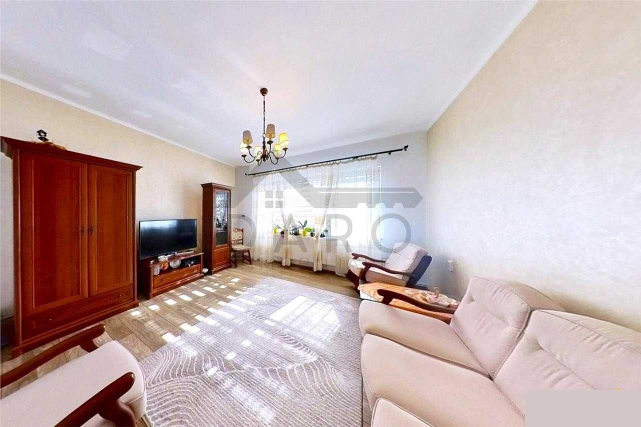 Casă bine poziționată, într-o zonă liniștită și sigură- Cartierul Unirii - Poză 1