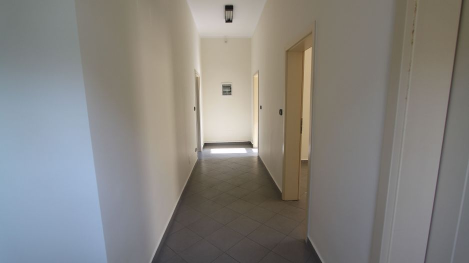 Birouri în vila - zona Balcescu - Poză 16