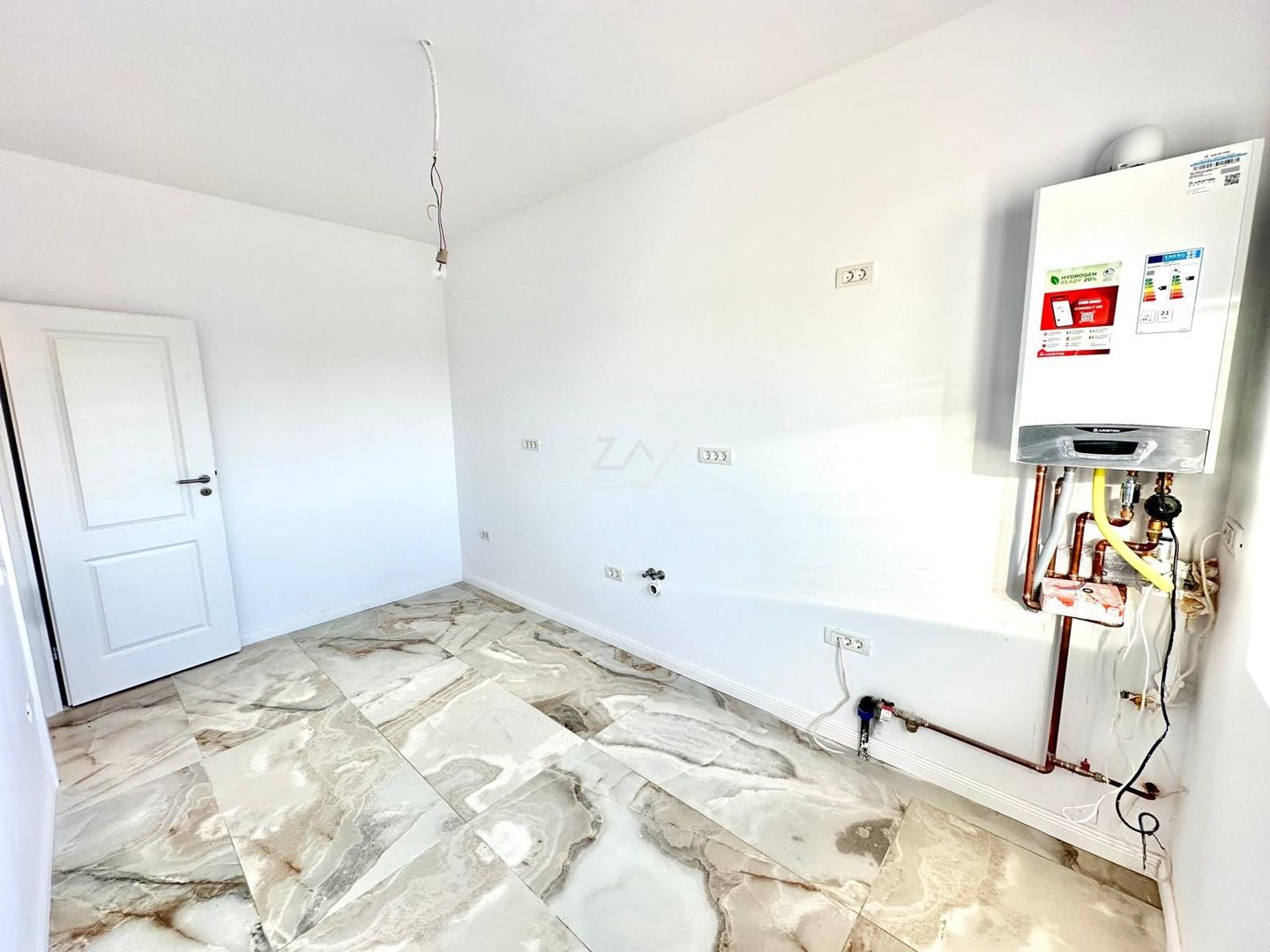 COMISION 0! Finalizat - toate utilitatile. 3 dormitoare. Drum pavat. - Poză 4