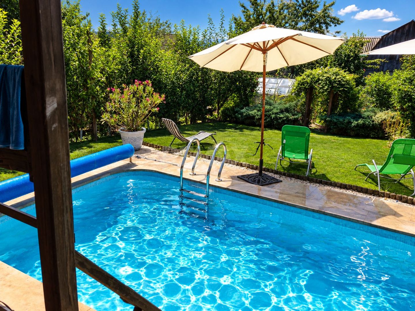 CASĂ CU PISCINĂ, SAUNĂ ȘI VEDERE PANORAMICĂ – TOHATIN - Poză 33