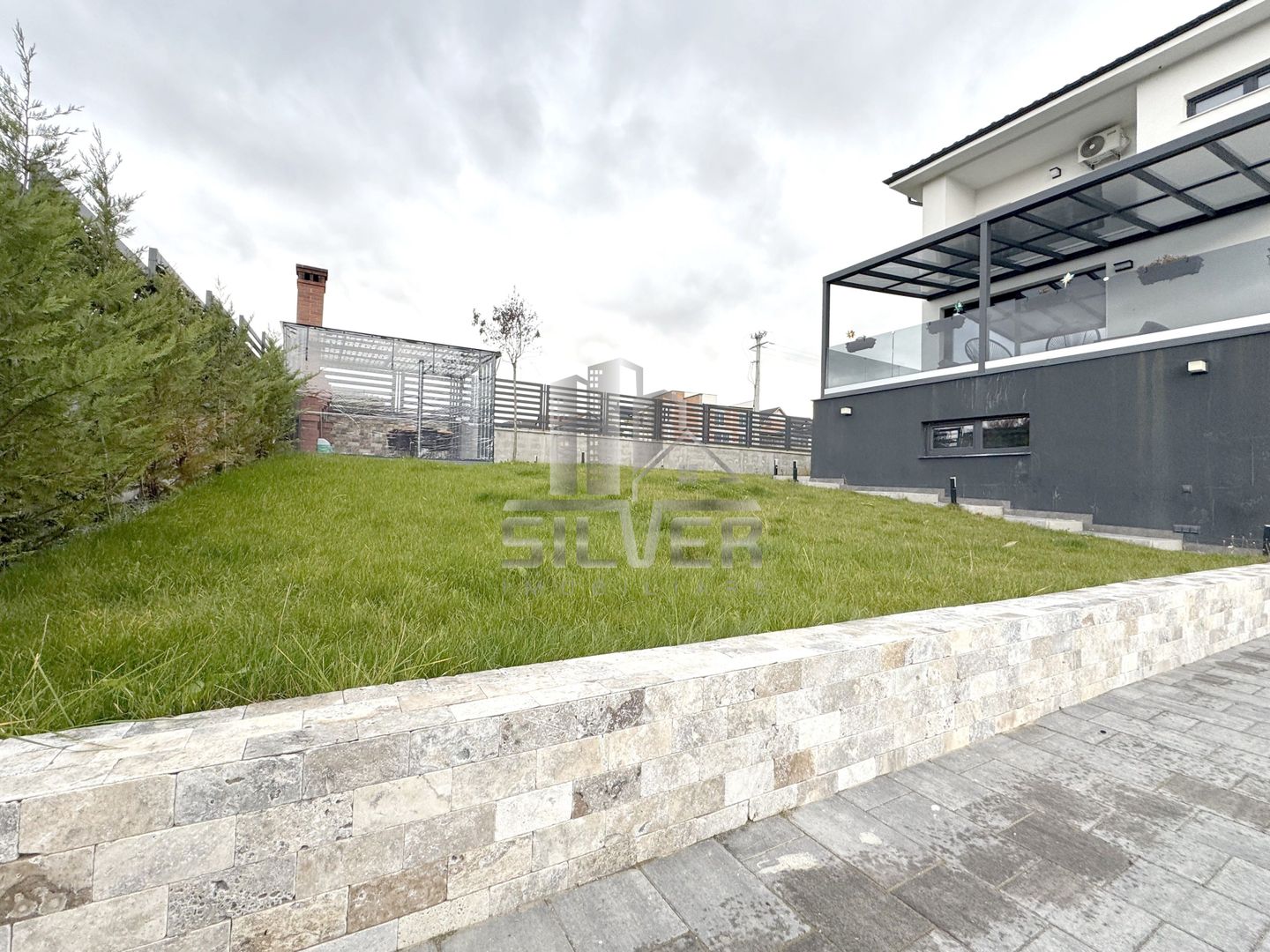 Vila ultrafinisata la cheie/Piscina/Spa/Teren 760mp. - Poză 3