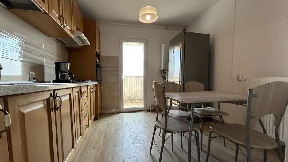 AP. 3 CAMERE VACARESTI, PET-FRIENDLY, CENTRALA PROPRIE, METROU 12 MIN - Poză 2