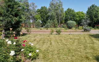 Vilă de lux mobilata/utilata cu terasa+foisor, garaj,gradina si livada - Poză 14