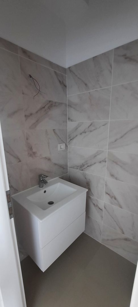 Apartament cu 3 camere. - Poză 11