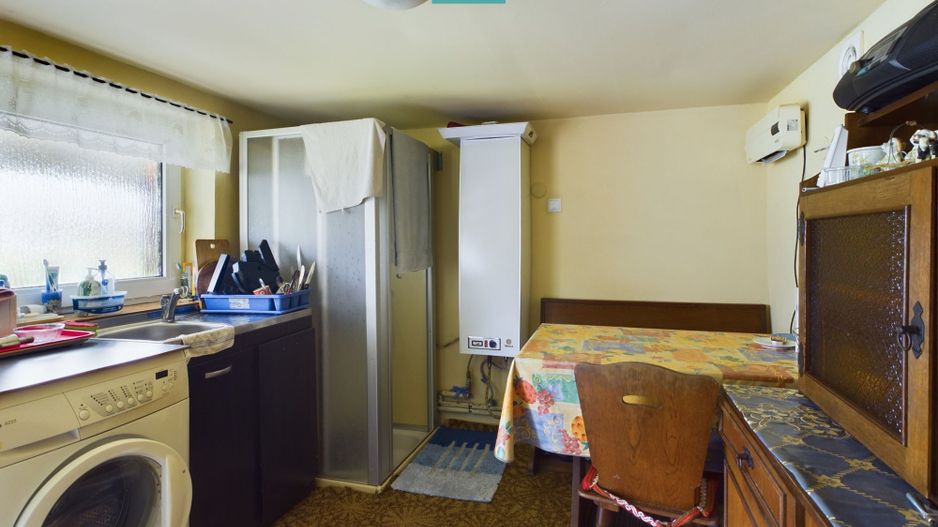 Casă cu teren generos, Turnu - Poză 12