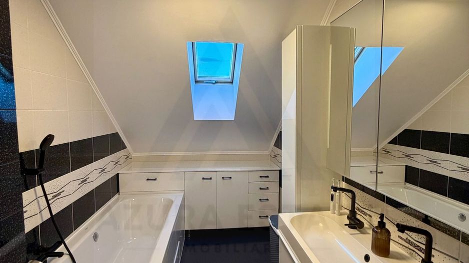 Apartament premium 4 camere 3 dormitoare 2 bai 116 mp in Kogalniceanu - Poză 17