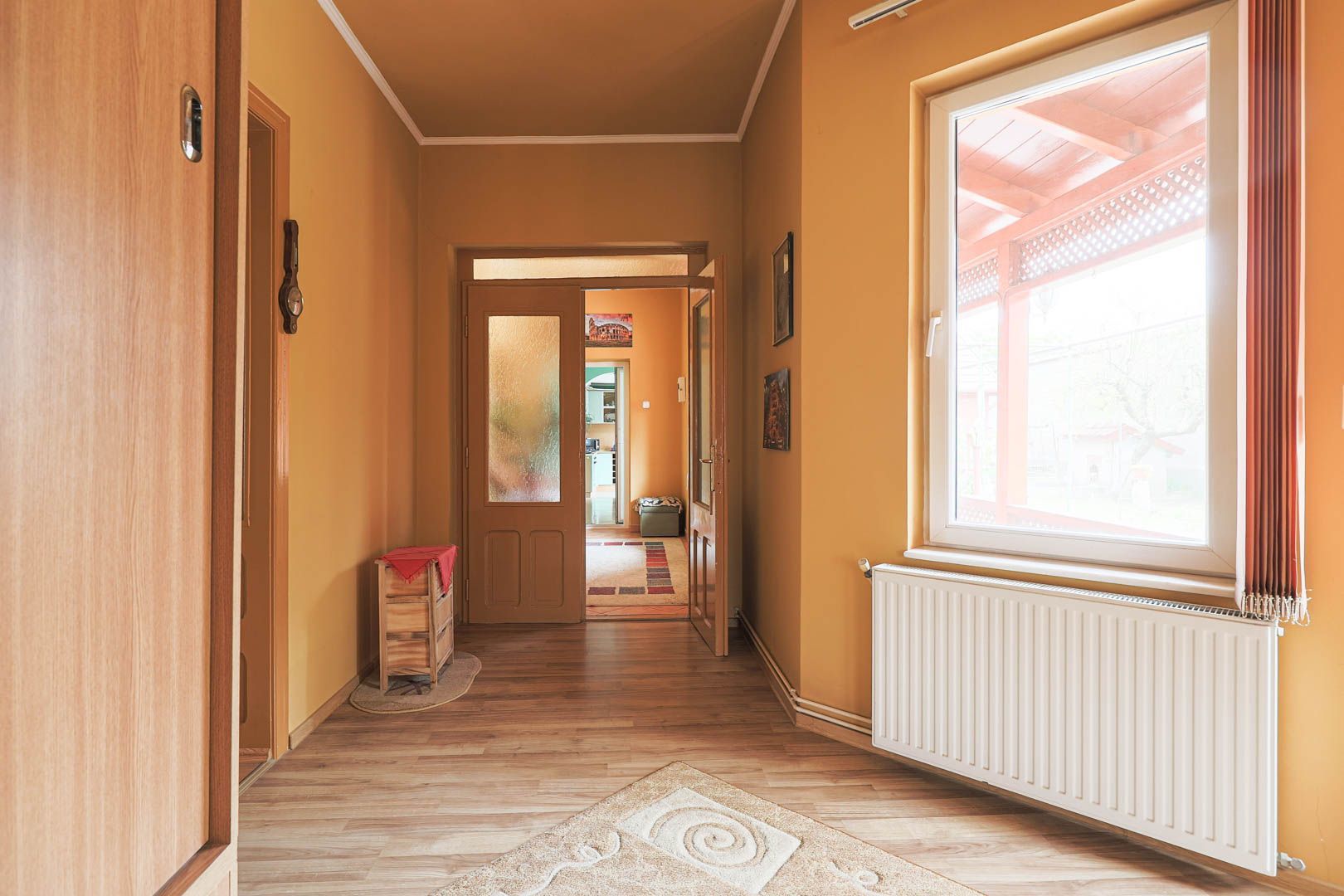 Casă spațioasă cu 4 dormitoare în Nădlac – gata de mutare! - Poză 2