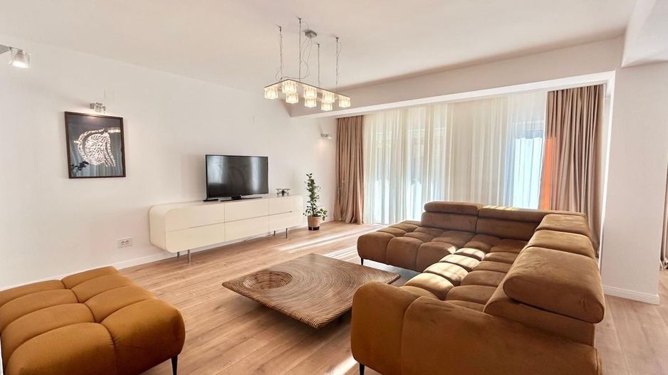 Rent | 4 rooms Villa | Iancu Nicolae I Pipera I Private Garden - Poză 2