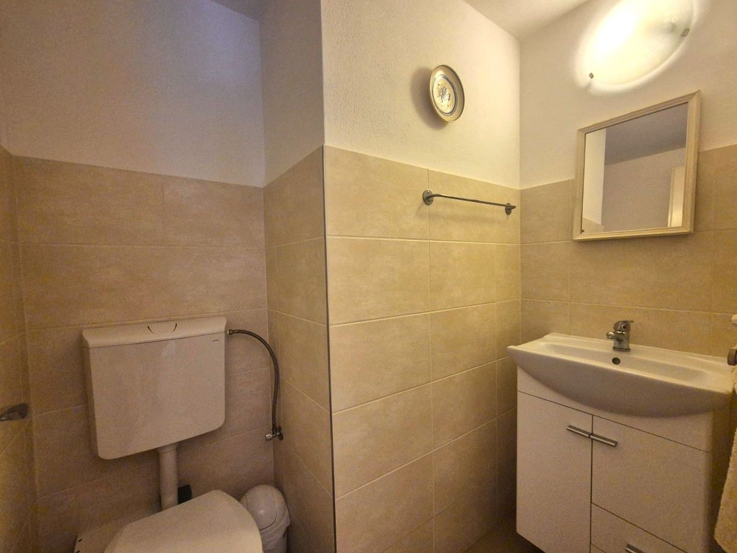 Apartament in casă, într-o zonă exclusivistă, priveliște deosebită. - Poză 13