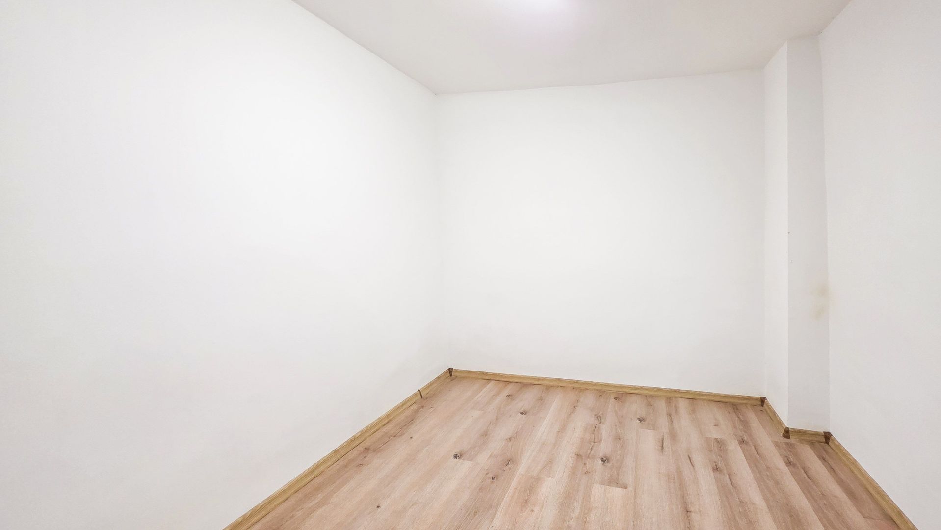 Casă 4 camere renovată 2025 – Strada Iași nr. 21, Rahova, București! - Poză 7