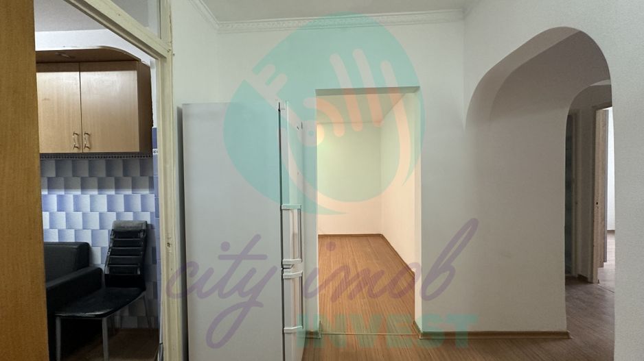 3 camere decomandate in apropiere de METROU, PARC si MALL - Poză 8