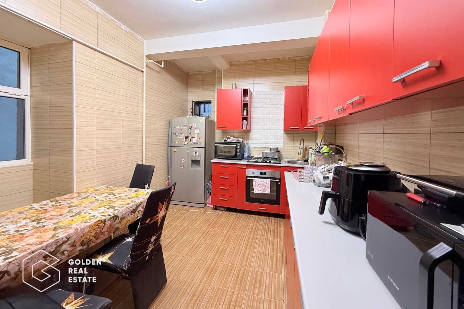 Apartament 2 dormitoare, Calea Victoriei, bloc reconsolidat , etaj 1 - Poză 1