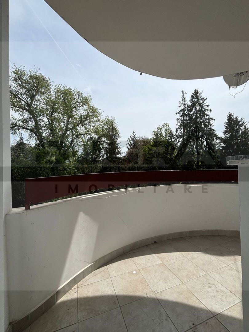 Garsoniera 30 mp, centrala proprie, balcon, zona UMF - Poză 8