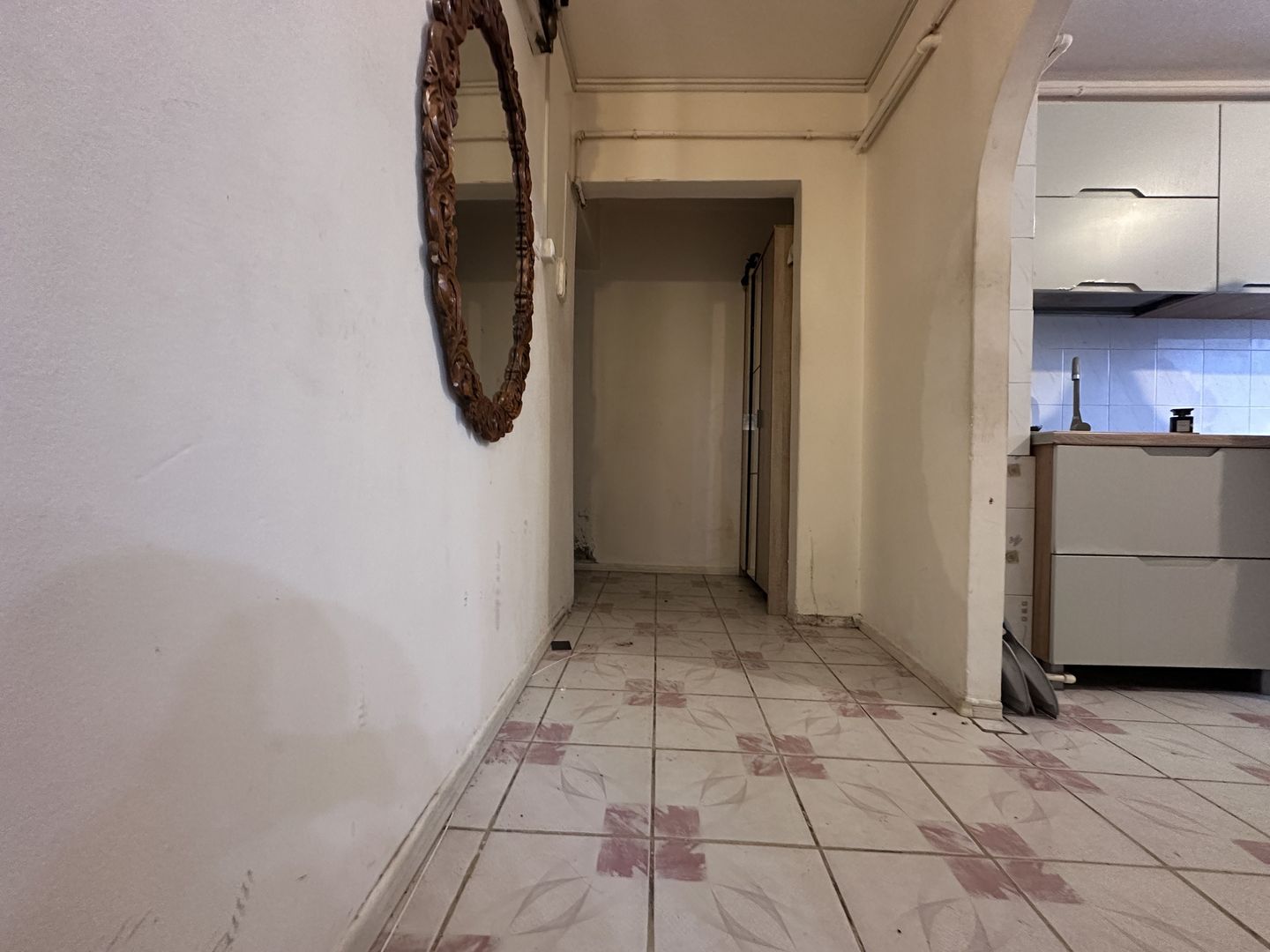ETAJ 1! Vânzare apartament cu 2 camere în M11 - Târgoviște - Poză 8