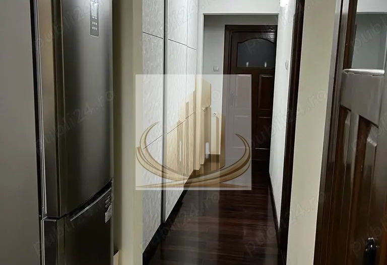 Apartament 3 camere, decomandat, zona Lunei - Poză 8