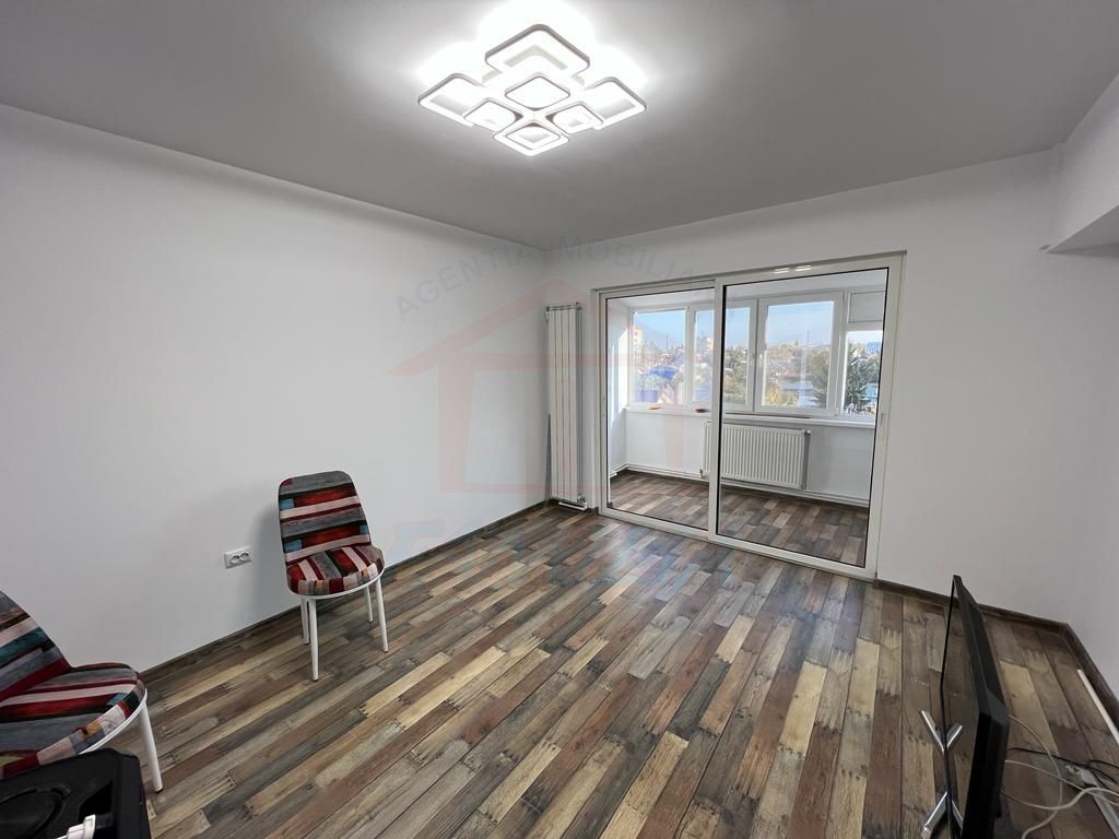 Inchiriem apartament cu 3 camere in centrul orasului, pret 500 euro - Poză 4