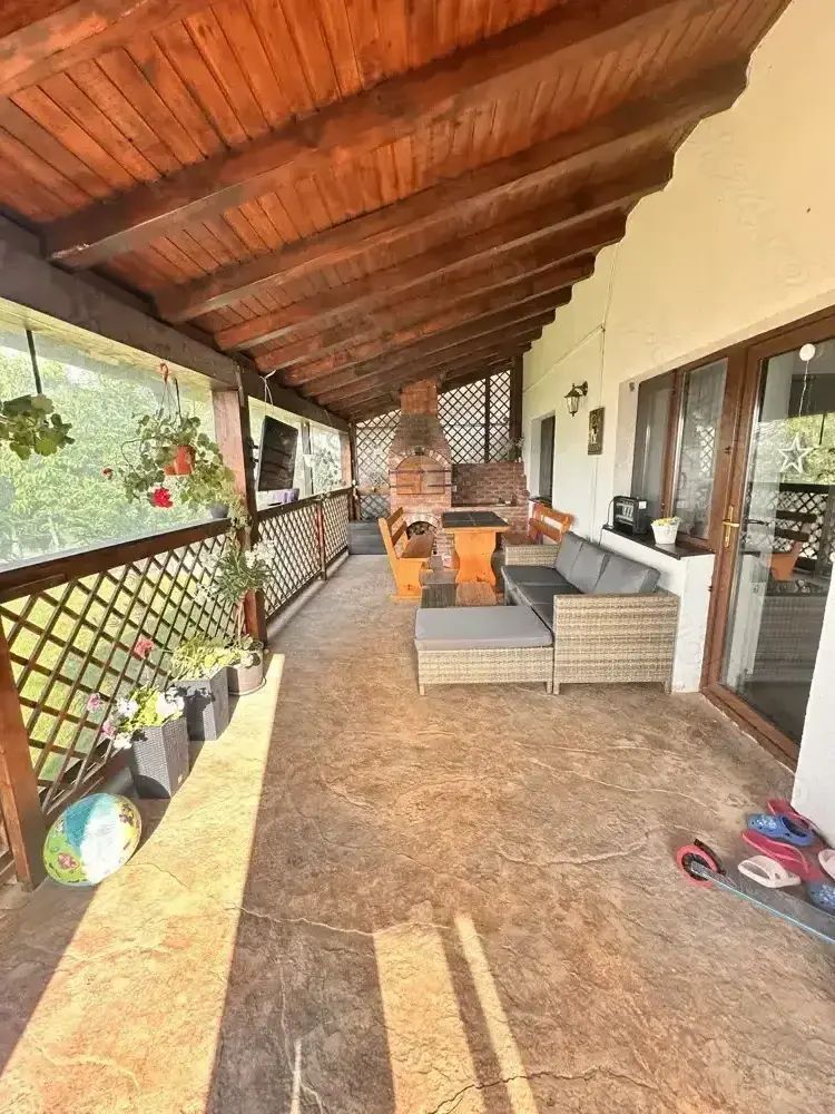 CASA DE VANZARE - ZONA NORD - PUNCT DE REPER LIVADA - Poză 7